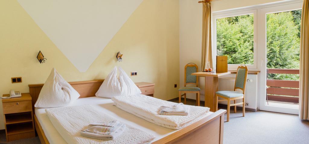Gruner Heinrich - Bett&Fruhstuck Oberaichwald  Pokój zdjęcie